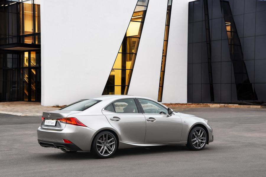  Lexus IS350 F-Sport 2016 года  (ZA) (фото 16 из 26)